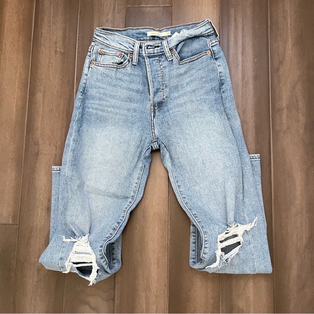 Levis Wedgie Straight Jeans